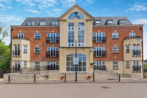 1 bedroom penthouse for sale, Elmers Court, Post Office Lane, Beaconsfield, Buckinghamshire, HP9