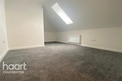 2 bedroom flat to rent, Central Colchester