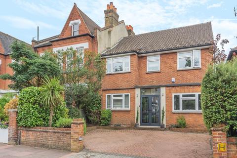 39 Cedars Road, Beckenham, BR3 4JG