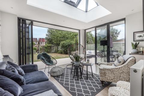 39 Cedars Road, Beckenham, BR3 4JG