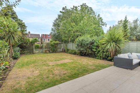 39 Cedars Road, Beckenham, BR3 4JG