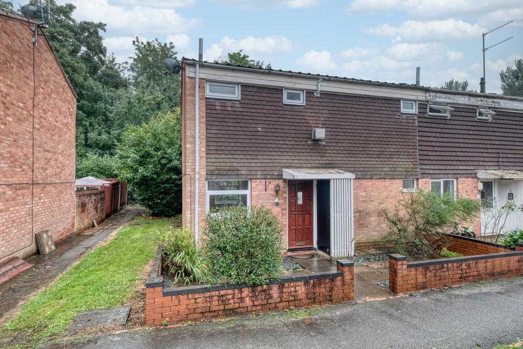 Farnborough Close, Matchborough East, Redditch, B98 0BQ 2 bed end of