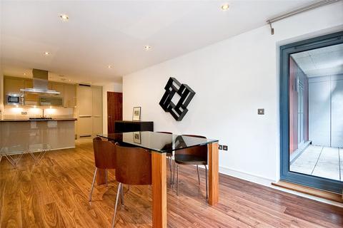 undefined, Plumbers Row, E1