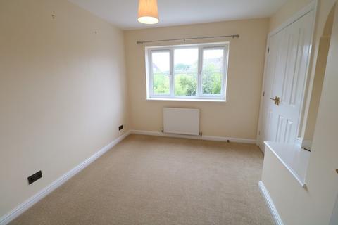 2 bedroom terraced house to rent, Calcutt Way, Dickens Heath B90