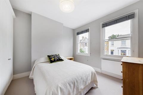 3 bedroom terraced house to rent, Devonport Road, Shepherds Bush, London, W12