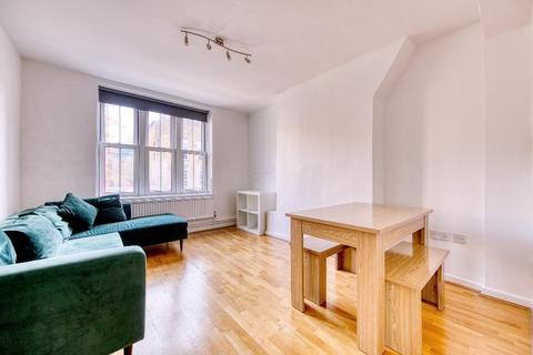 3 bedroom flat for sale, Camden Park Road, Camden, London, NW1 9AS