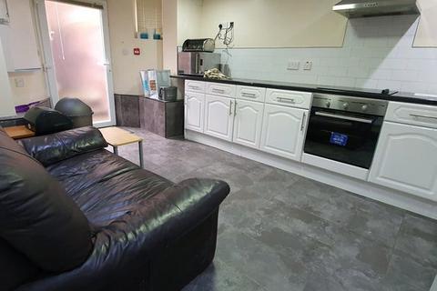 6 bedroom flat share to rent, Richmond Grove (BILLS INCLUDED), Victoria Park, Manchester  M13