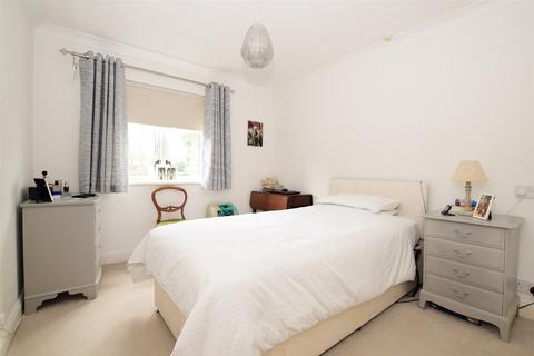 1 bedroom flat for sale - Brighton Road, Southgate, West Sussex