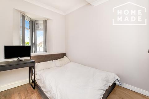 undefined, Golders Rise, Hendon, NW4