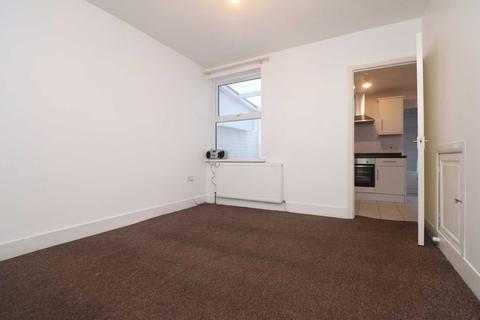 undefined, Belmont Road, Reading