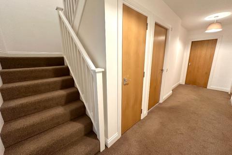 3 bedroom flat to rent, Great George Street, Hillhead, Glasgow, G12