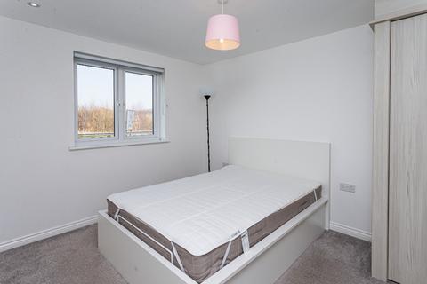 2 bedroom flat to rent, Milligan Drive, Craigmillar, Edinburgh, EH16