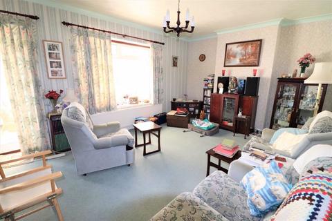 3 bedroom bungalow to rent - Patricia Close, Worthing