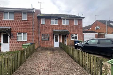 2 bedroom terraced house for sale, Crescentdale, Longford, Gloucester