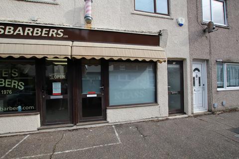 Shop to rent, Cambridge Road, Clacton-on-Sea