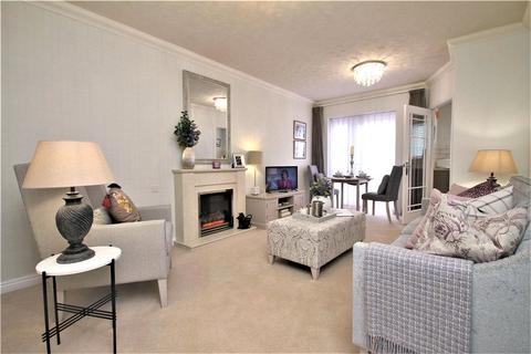 1 bedroom apartment for sale, Thorpe Road, Staines-upon-Thames, Surrey, TW18