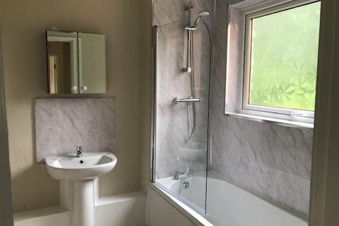 3 bedroom mews to rent, Tiree Close, Stockport, SK7