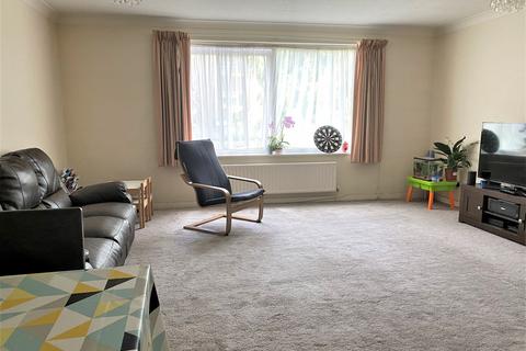 2 bedroom flat to rent, South Sutton