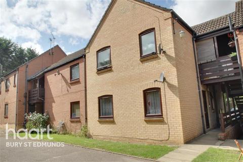 2 bedroom flat to rent, Prince Of Wales Close, Bury St Edmunds