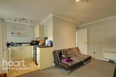 2 bedroom flat to rent, Prince Of Wales Close, Bury St Edmunds