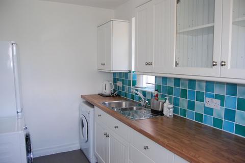 2 bedroom apartment to rent, Queens Road, Buckhurst Hill, IG9