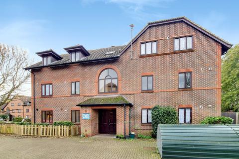 2 bedroom apartment to rent, Sopwith Close, Kingston Upon Thames