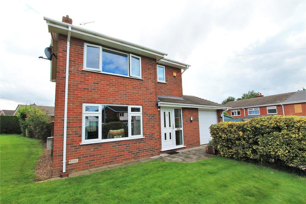 Shelburne Drive, Haslington, Crewe, Cheshire, CW1 3 bed detached house