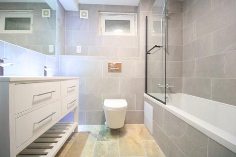 3 bedroom maisonette to rent - Old Street, London EC1