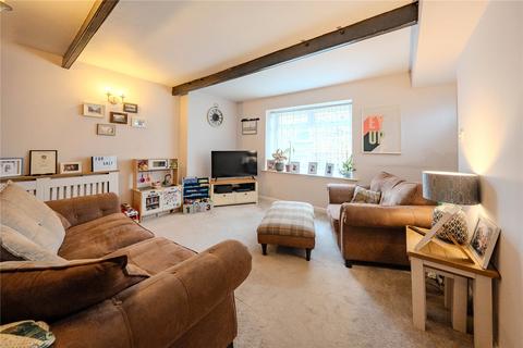 2 bedroom terraced house for sale, Old Road, Farsley, Pudsey, West Yorkshire