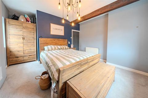2 bedroom terraced house for sale, Old Road, Farsley, Pudsey, West Yorkshire