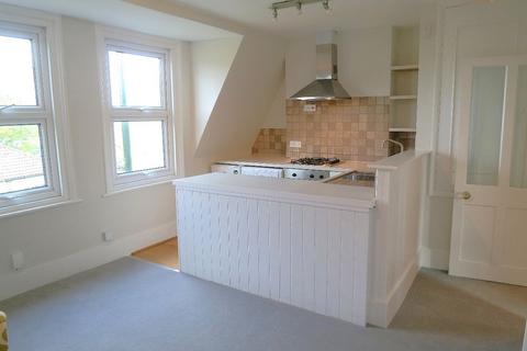 undefined, Crown Road, Twickenham