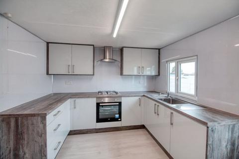 2 bedroom park home to rent, Charnwood Park Estate