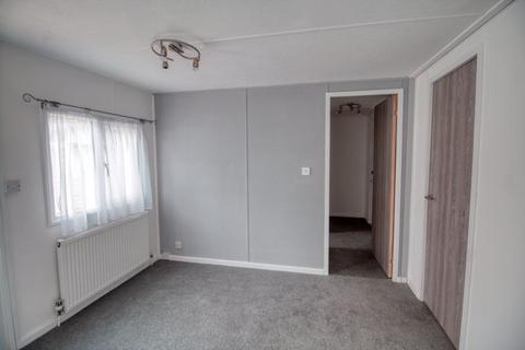 2 bedroom park home to rent, Charnwood Park Estate