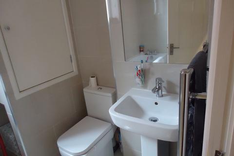 undefined, New Road, Aston Fields, Bromsgrove