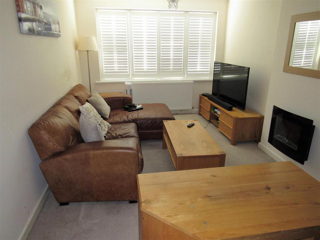 The Elms, Colwick, Nottingham 2 bed house £120,000