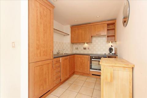 1 bedroom flat for sale, Pershore House, Singapore Road, Ealing, W13