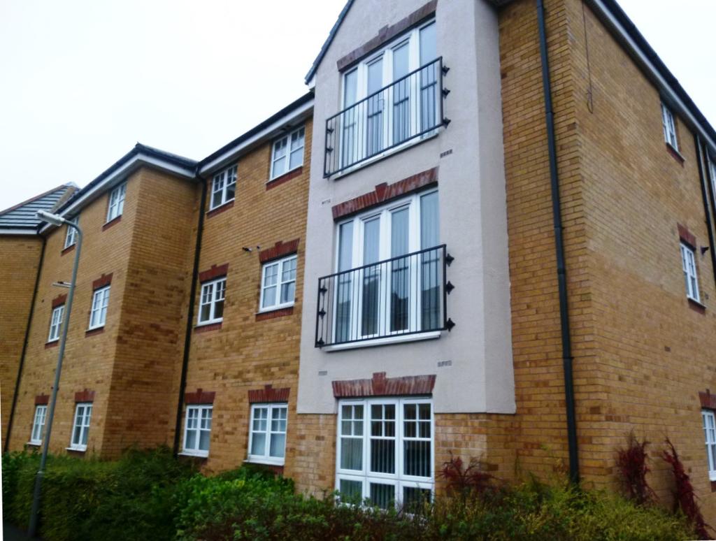 Davenham Court, Liverpool, Merseyside, L15 2 bed flat to rent £650