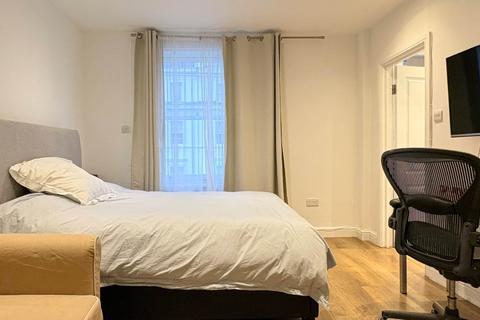 undefined, Gloucester Terrace, Lancaster Gate W2