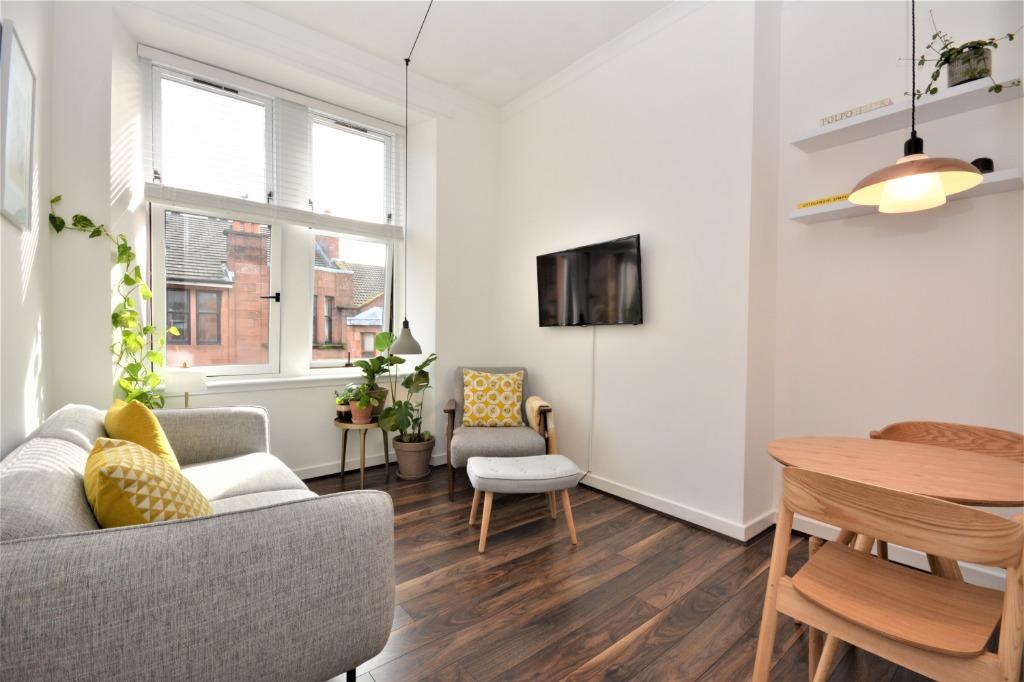 Exeter Drive, Flat 3/2, Partick, Glasgow, G11 7UY 1 bed flat £95,000