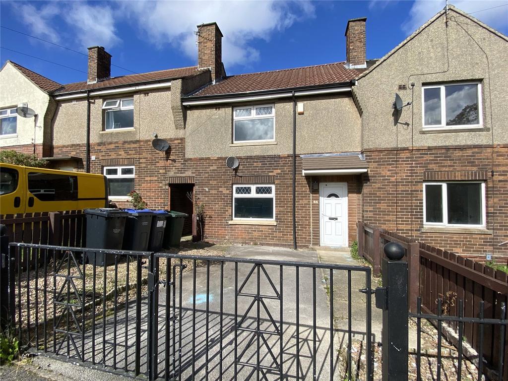 Beacon Place, Bradford, West Yorkshire, BD6 2 bed townhouse £65,000
