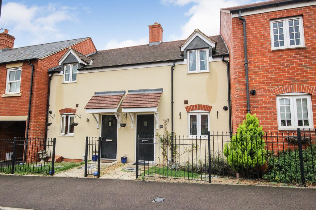 Wagstaff Way, Ampthill, Bedfordshire, MK45 2 bed terraced house £1,100 pcm (£254 pw)