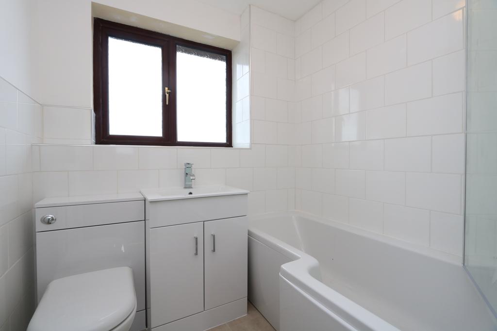 Gramwell, Shenley Church End, Buckinghamshire, MK5 2 bed terraced house