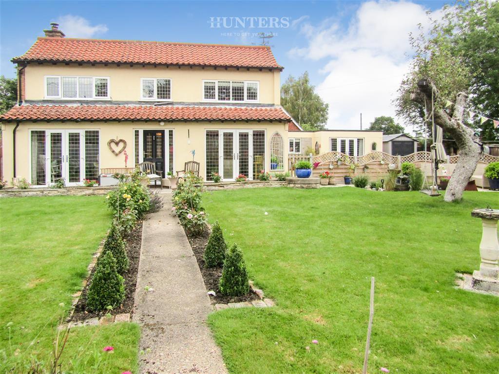 High Street, Willingham By Stow, Gainsborough, DN21 5JZ 5 bed detached