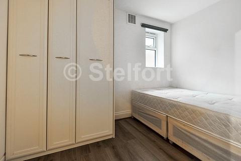 4 bedroom apartment to rent, Bickerton Road, London, N19