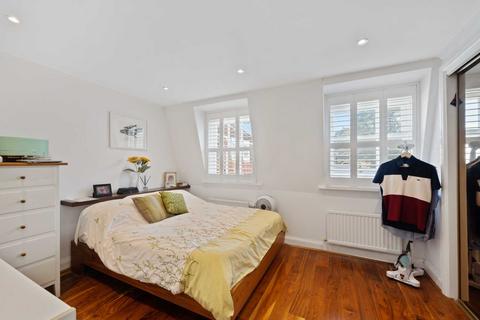 3 bedroom terraced house for sale, The Butts, Brentford