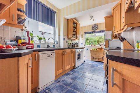 6 Molescroft, London, SE9 3JU