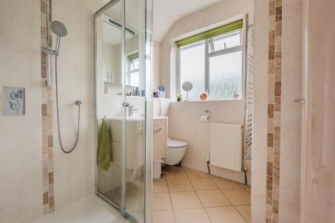 6 Molescroft, London, SE9 3JU
