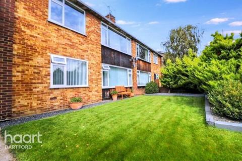 2 bedroom maisonette to rent, Chastilian Road, Dartford