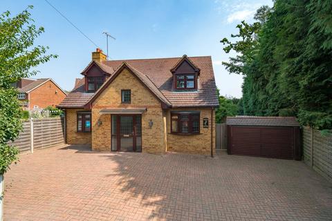 3 bedroom detached house for sale, Old Fishery Lane, Boxmoor