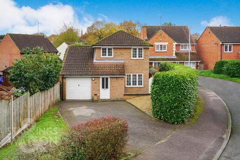 3 bedroom detached house for sale, Uphalle, Taverham, NR8 6UQ